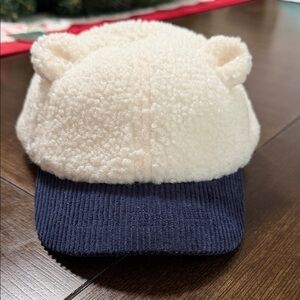 GAP Baby Cream Fuzzy Hat Basically New